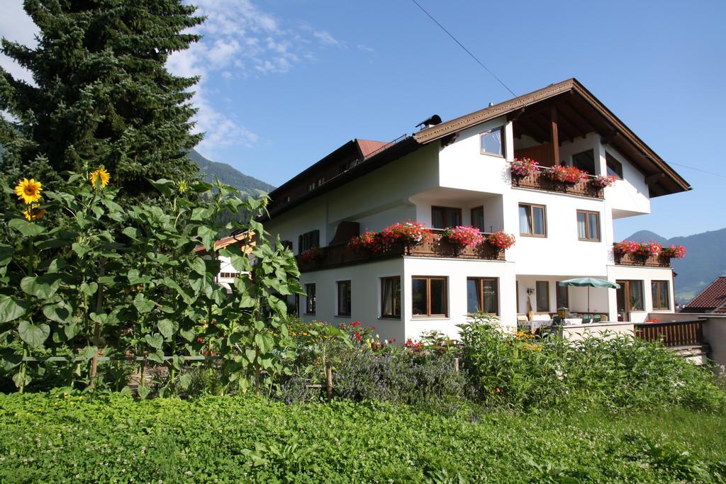 Gaestehaus Treichl Fügen Exterior foto