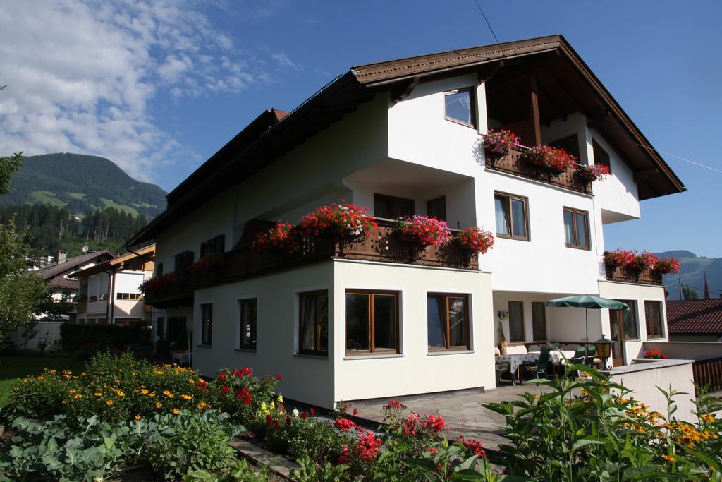 Gaestehaus Treichl Fügen Exterior foto